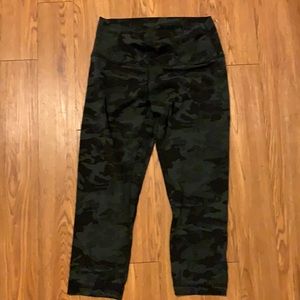 NWOT lulu align 21” green cami leggings